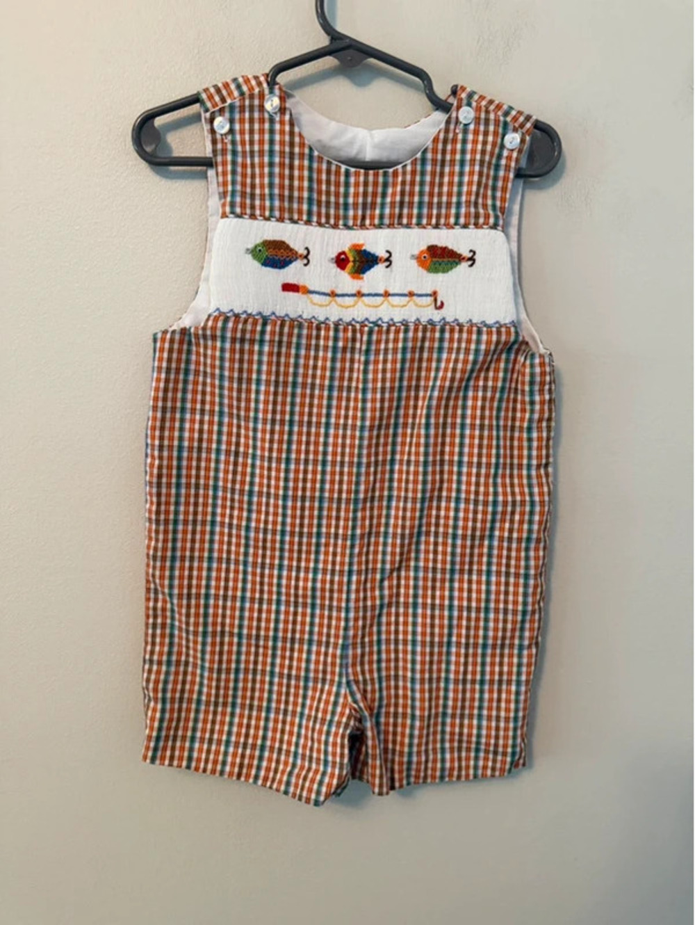 Velani Smocked Fish Jon Jon - Picture 1 of 3